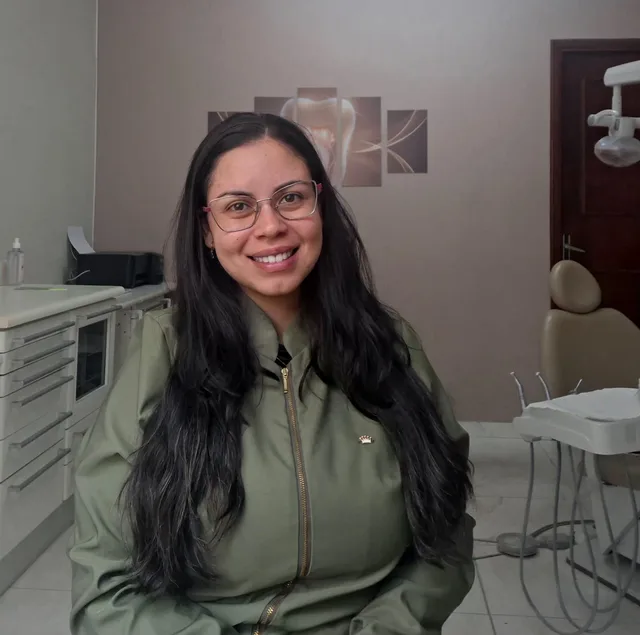 Retrato da Dra. Anny Gabrielly Romualdo